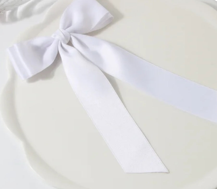 Double layer satin bows